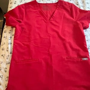 Figs winning red scrub set